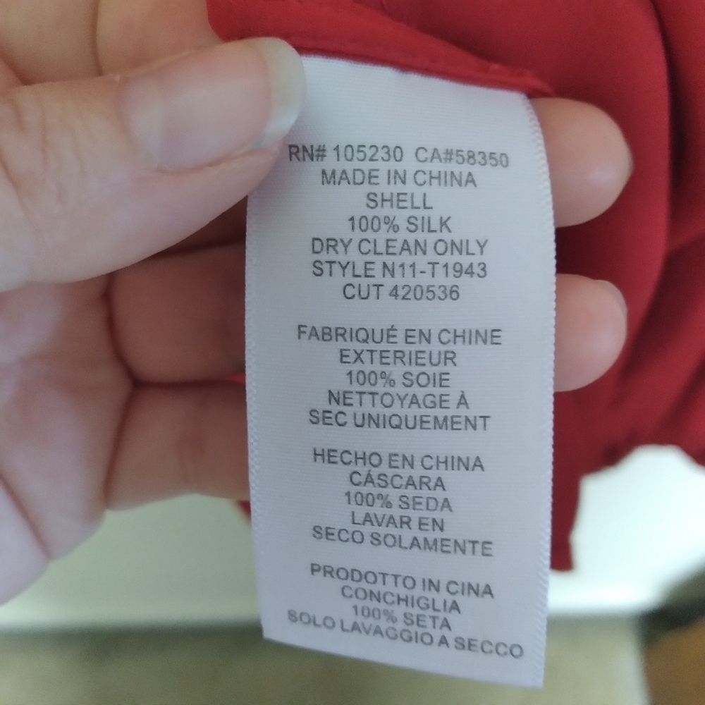 Joie Red 100% Silk Long Sleeve V Neck Flowy Blouse Size Small - Picture 6 of 7